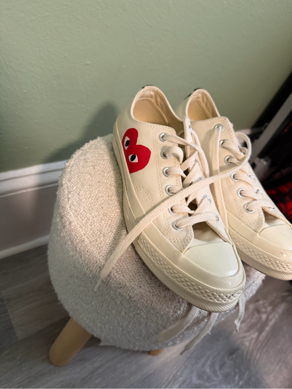 Comme des Garcons Cream Canvas Low-Top Sneakers with Red Heart